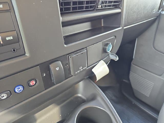 New 2025 GMC Savana Cutaway 4500 4500 Van - photo - 19