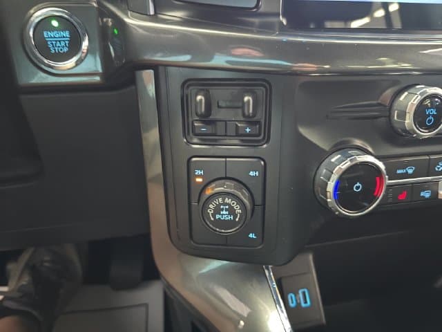 Pre-Owned 2023 Ford F-150 XLT - photo - 22