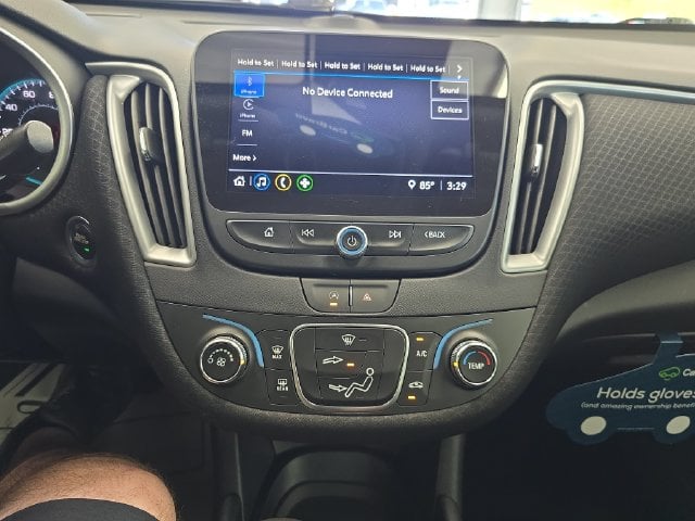 Pre-Owned 2025 Chevrolet Malibu RS - photo - 14