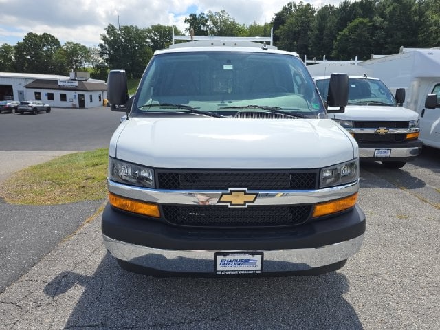 New 2025 Chevrolet Express 3500 Work Van - photo - 7