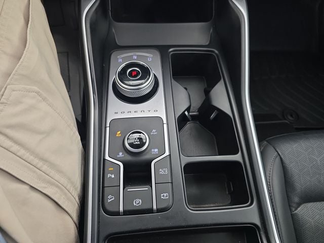 Pre-Owned 2023 Kia Sorento Hybrid EX - photo - 20
