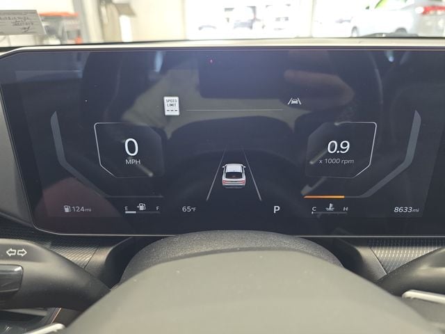 Pre-Owned 2025 Kia K4 GT-Line - photo - 16