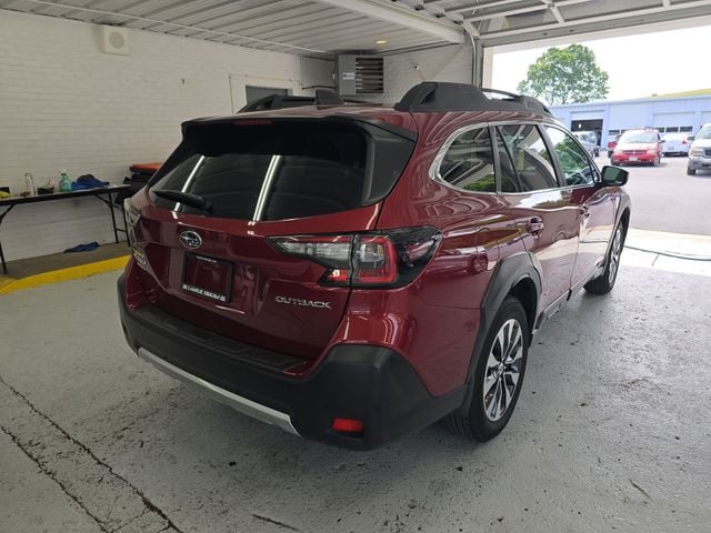 Pre-Owned 2025 Subaru Outback Limited - photo - 4