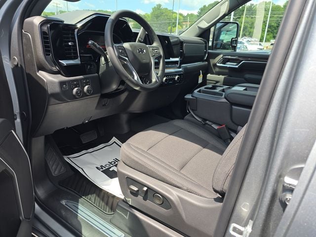 New 2026 Chevrolet Silverado 2500HD LT - photo - 13