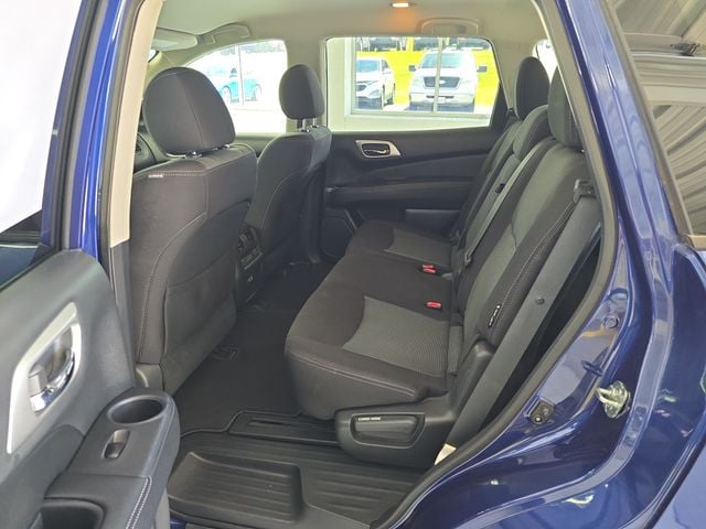 Pre-Owned 2019 Nissan Pathfinder S - photo - 9