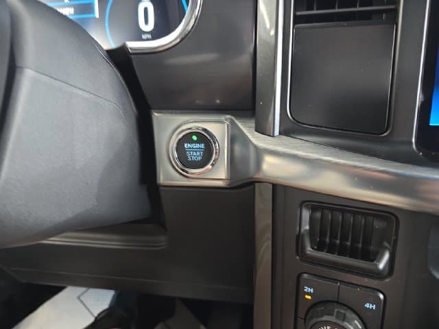 Pre-Owned 2023 Ford F-150 Lariat - photo - 24