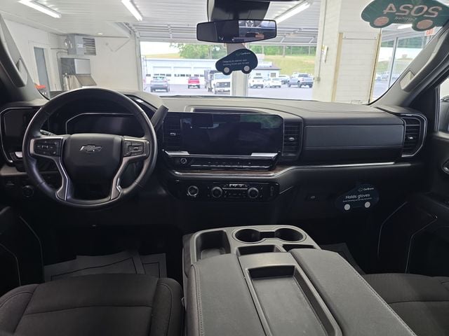 Pre-Owned 2024 Chevrolet Silverado 1500 RST - photo - 10
