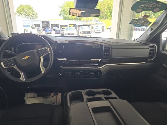 Pre-Owned 2025 Chevrolet Silverado 1500 LT - photo - 10