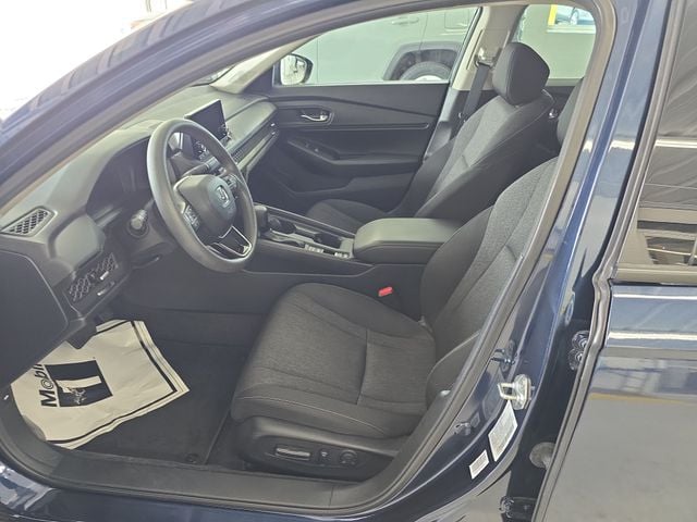 Pre-Owned 2024 Honda Accord EX - photo - 13
