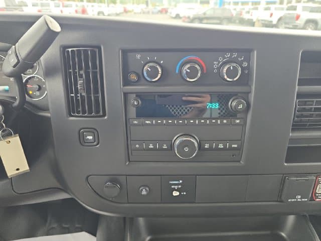 New 2026 GMC Savana 2500 Work Van - photo - 15