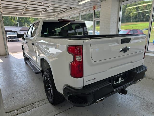 Pre-Owned 2024 Chevrolet Silverado 1500 Custom Trail Boss - photo - 2