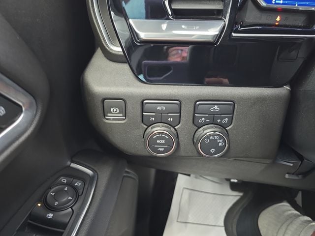 Pre-Owned 2023 Chevrolet Silverado 1500 LT - photo - 19