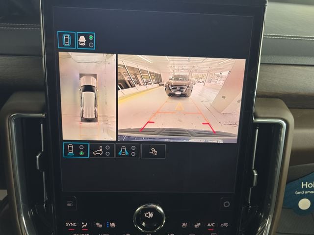 Pre-Owned 2025 GMC Yukon Denali Ultimate - photo - 16