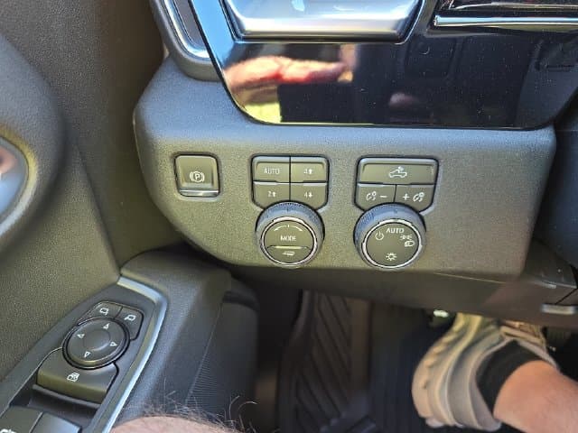 New 2026 Chevrolet Silverado 1500 LT - photo - 18