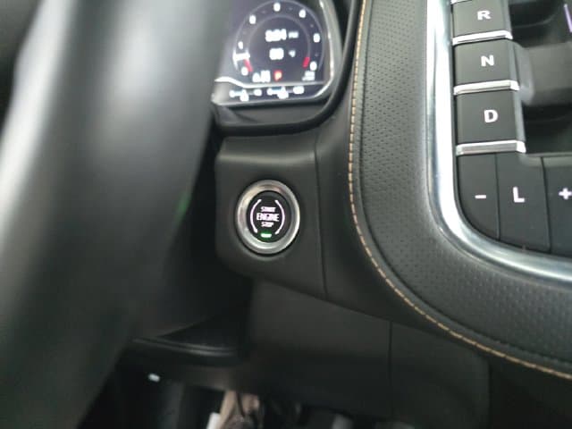Pre-Owned 2023 GMC Yukon AT4 - photo - 23