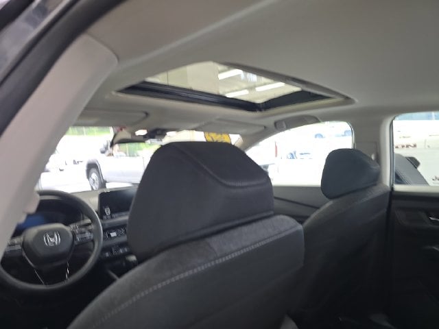 Pre-Owned 2023 Honda Accord EX - photo - 12