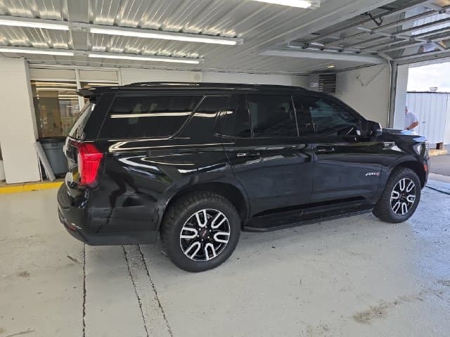 Pre-Owned 2023 GMC Yukon AT4 - photo - 5