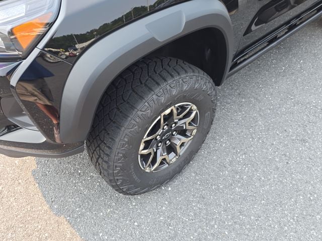 New 2026 Chevrolet Colorado ZR2 - photo - 8