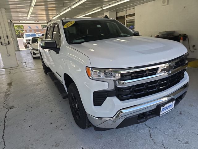Pre-Owned 2023 Chevrolet Silverado 1500 LT - photo - 6