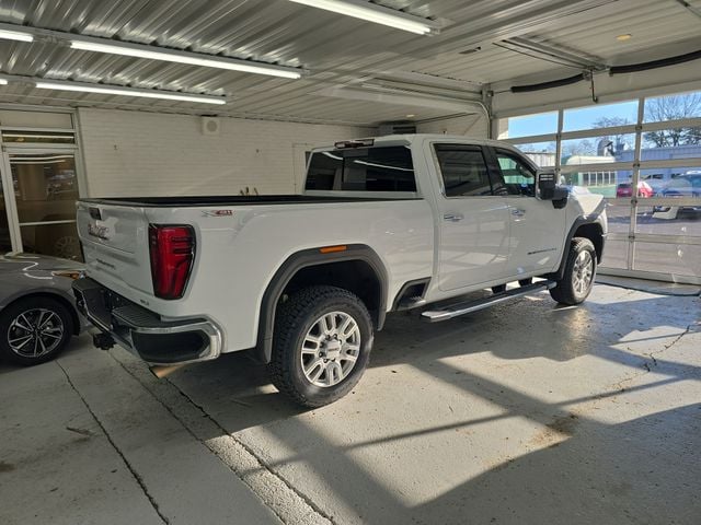 Pre-Owned 2024 GMC Sierra 2500HD SLT - photo - 5