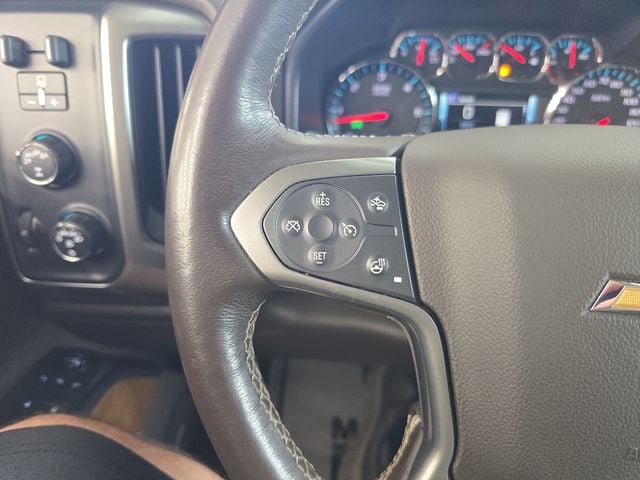 Pre-Owned 2018 Chevrolet Silverado 1500 LTZ - photo - 19