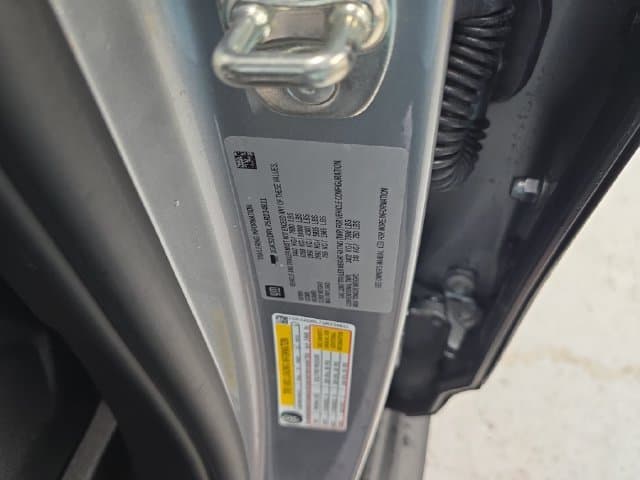 Pre-Owned 2025 GMC Yukon Denali - photo - 13