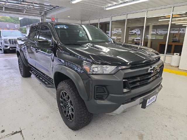 Pre-Owned 2024 Chevrolet Colorado Trail Boss - photo - 6