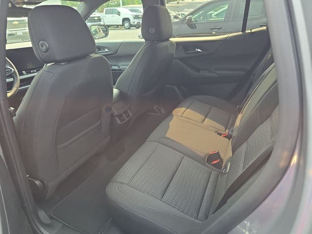 New 2027 Chevrolet Equinox LT - photo - 9