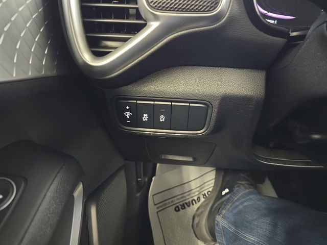 Pre-Owned 2025 Kia Soul LX - photo - 19