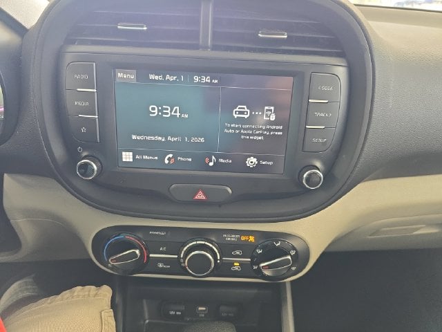 Pre-Owned 2024 Kia Soul LX - photo - 14