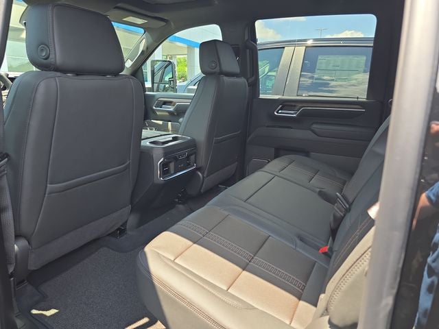 New 2026 Chevrolet Silverado 2500HD High Country - photo - 9