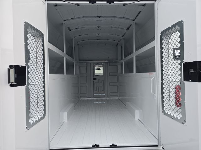 New 2025 Chevrolet Express 3500 Work Van - photo - 4
