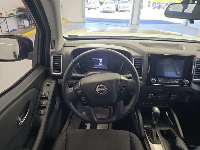 Pre-Owned 2024 Nissan Frontier SV - photo - 11