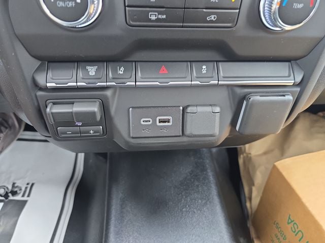 New 2026 GMC Sierra 3500HD Pro - photo - 15