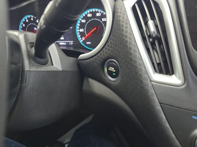 Pre-Owned 2024 Chevrolet Malibu LT - photo - 23