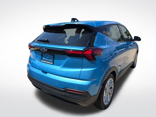 New 2027 Chevrolet Bolt EV LT - photo - 4