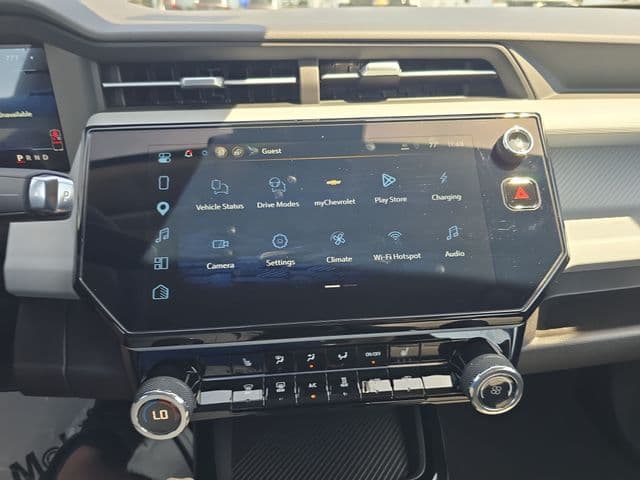 New 2027 Chevrolet Bolt EV LT - photo - 13