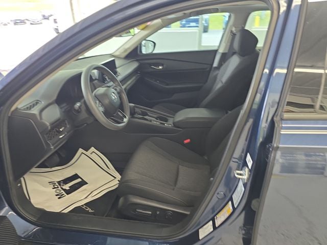Pre-Owned 2023 Honda Accord EX - photo - 13