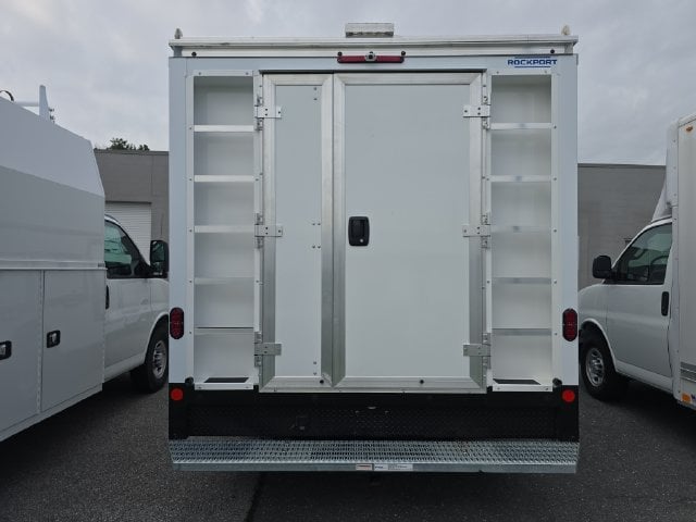 New 2025 GMC Savana Cutaway 4500 4500 Van - photo - 3