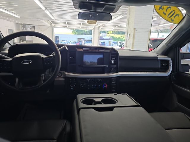 Pre-Owned 2024 Ford F-250SD XLT - photo - 10