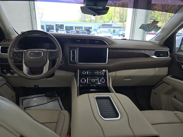 Pre-Owned 2024 GMC Yukon XL Denali - photo - 10