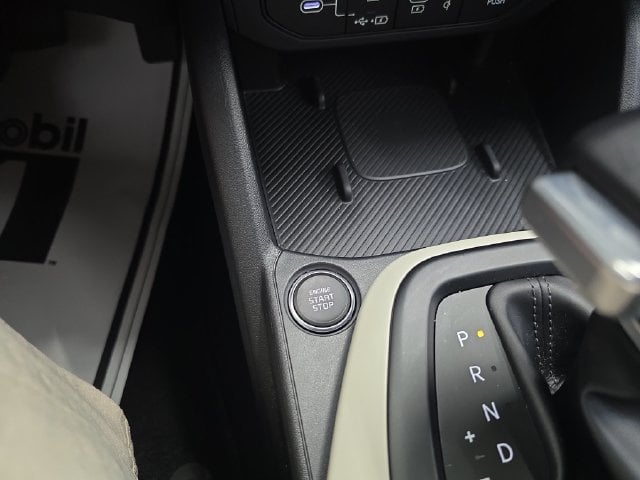 Pre-Owned 2025 Kia K4 GT-Line - photo - 21