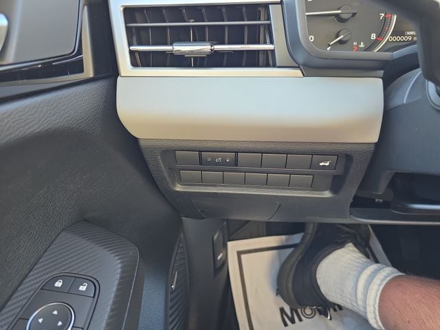Pre-Owned 2025 Mitsubishi Outlander SE - photo - 18