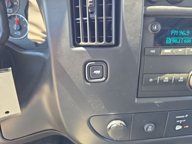New 2026 Chevrolet Express 2500 Work Van - photo - 17