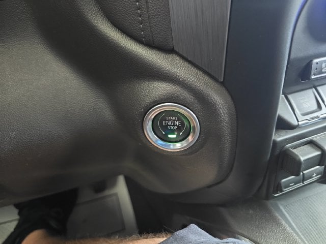 Pre-Owned 2023 GMC Sierra 3500HD Denali - photo - 24