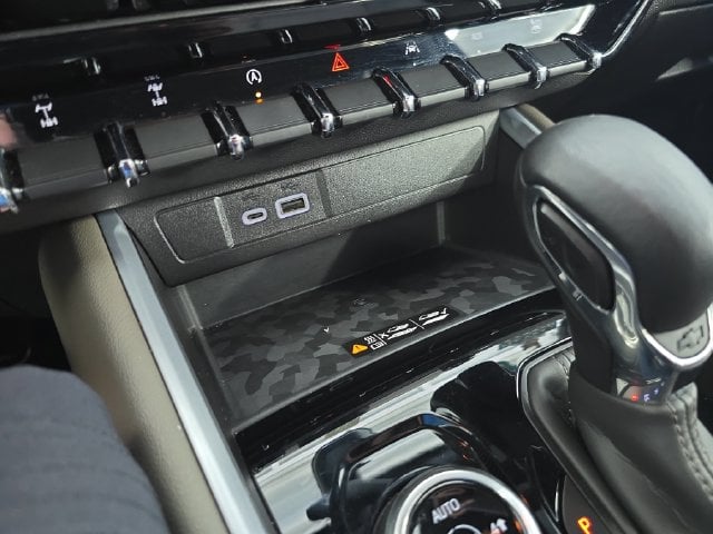 Pre-Owned 2024 Chevrolet Colorado ZR2 - photo - 20