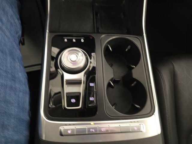 Pre-Owned 2025 Kia Carnival Hybrid EX - photo - 20