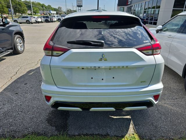 Pre-Owned 2025 Mitsubishi Eclipse Cross SEL - photo - 3