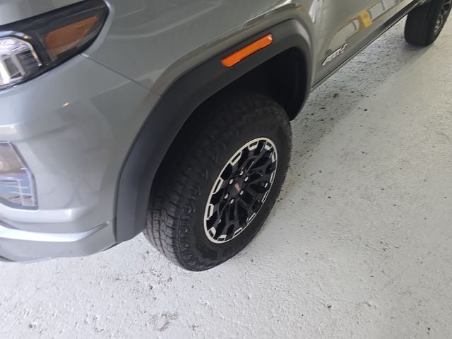 New 2026 GMC Canyon AT4 - photo - 9
