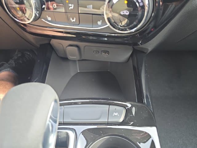 New 2026 Chevrolet Trax ACTIV - photo - 19
